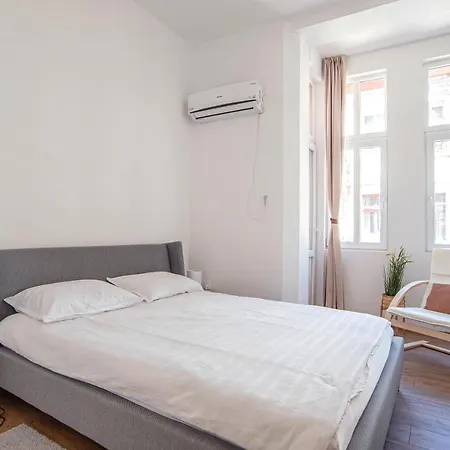Supreme Luxury Top Central 1 Bedroom Apartment Sofia Exterior photo
